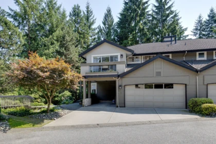 20 1900 Indian River Crescent, North Vancouver, BC, North Vancouver — Townhouse for sale