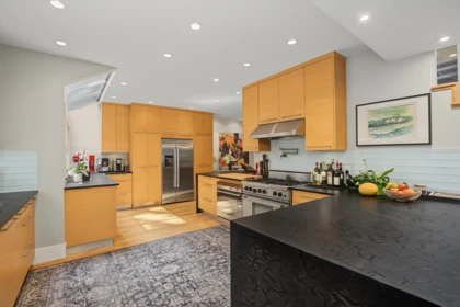 Kitchen Island Photo of 20 1900 Indian River Crescent, North Vancouver, BC