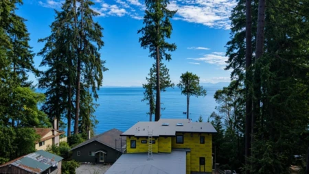 Kitchen Photo of 1503 Gower Point Road, Gibsons, BC