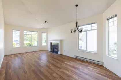49 5708 208 Street, Langley, BC, Langley — Townhouse for sale