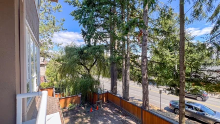 Basement Recreation Room Photo of 202 15375 17 Avenue, Surrey, BC