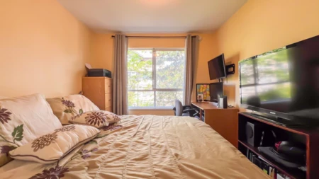 Bedroom 4 Photo of 202 15375 17 Avenue, Surrey, BC