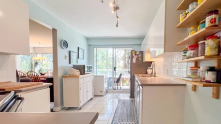 Kitchen Island Photo of 202 15375 17 Avenue, Surrey, BC