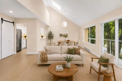 302 8600 Westminster Highway, Richmond, BC, Richmond — Townhouse for sale
