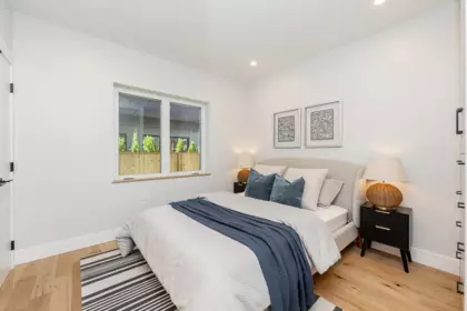 Bedroom 3 Photo of 2 676 E 22nd Avenue, Vancouver, BC