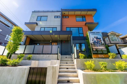 2 676 E 22nd Avenue, Vancouver, BC, Vancouver — Other for sale
