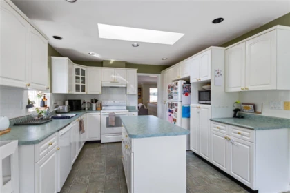 Primary Bedroom Photo of 21549 50a Avenue, Langley, BC