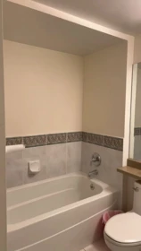 Primary Bathroom Photo of 305 3595 W 26th Avenue, Vancouver, BC