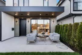 1 165 E 45th Avenue, Vancouver, BC