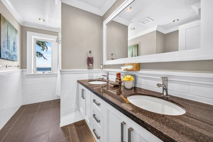 Hot Tub / Spa Photo of 14533 Magdalen Avenue, White Rock, BC