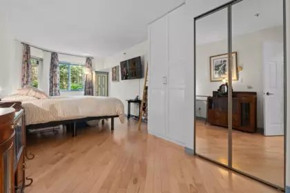 Guest Bathroom Photo of 106 1147 Nelson Street, Vancouver, BC