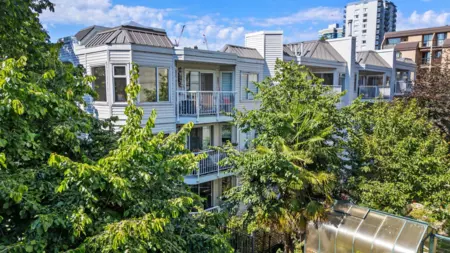 Street View Photo of 106 1147 Nelson Street, Vancouver, BC