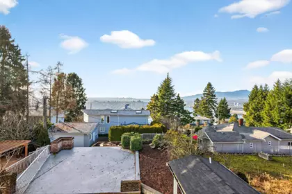 291 N Springer Avenue, Burnaby, BC, Burnaby — Single Family Residence for sale