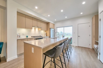 204 19451 Sutton Avenue, Pitt Meadows, BC, Pitt Meadows — Townhouse for sale
