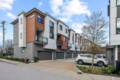 56 1639 162 Street, Surrey, BC, Surrey — Townhouse for sale