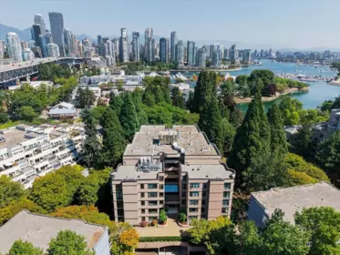 43 1425 Lamey's Mill Road, Vancouver, BC, Vancouver — Apartment/Condo for sale