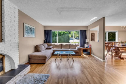 Breakfast Nook Photo of 3255 Milton Avenue, North Vancouver, BC