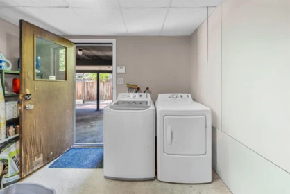 Hallway Photo of 3255 Milton Avenue, North Vancouver, BC