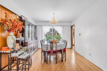Breakfast Nook Photo of 580 W 64th Avenue, Vancouver, BC