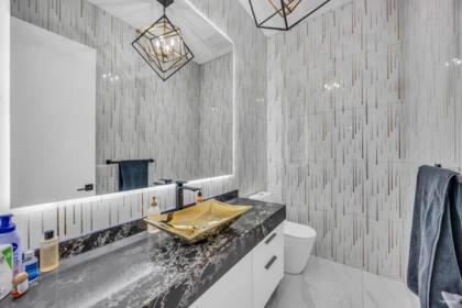 Powder Room Photo of 14138 75a Avenue, Surrey, BC