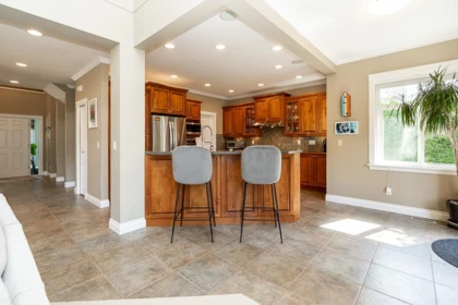 Kitchen Island Photo of 15730 34 Avenue, Surrey, BC