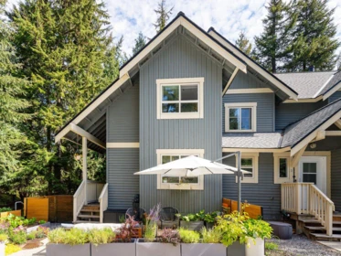 2 2720 Cheakamus Way, Whistler, BC, Whistler — Townhouse for sale