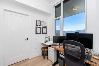 Breakfast Nook Photo of 1202 8750 University Crescent, Burnaby, BC