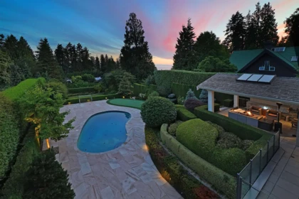 Breakfast Nook Photo of 2920 Mathers Avenue, West Vancouver, BC