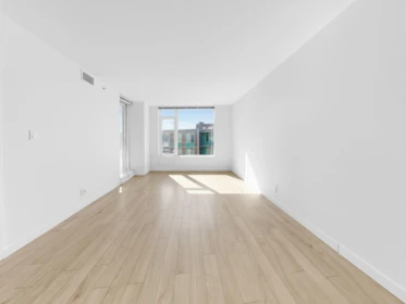 808 7708 Alderbridge Way, Richmond, BC, Richmond — Apartment/Condo for sale