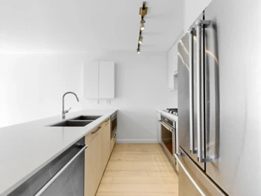 Kitchen Photo of 808 7708 Alderbridge Way, Richmond, BC