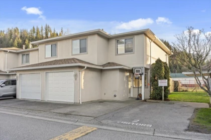1 5536 Vedder Road, Chilliwack, BC, Chilliwack — Townhouse for sale