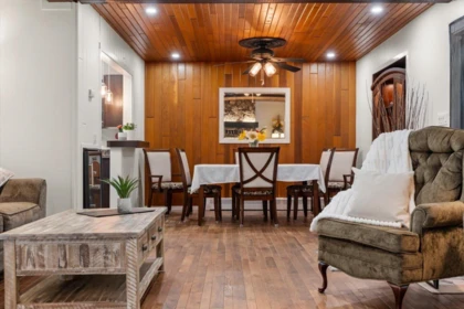 Breakfast Nook Photo of 1752 Cedar Place, Agassiz, BC