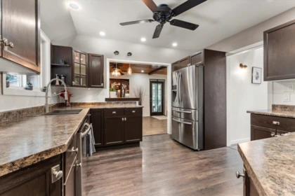 Kitchen Island Photo of 1752 Cedar Place, Agassiz, BC