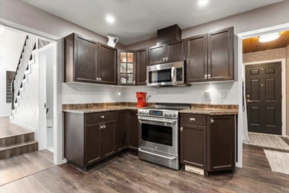 Kitchen Photo of 1752 Cedar Place, Agassiz, BC