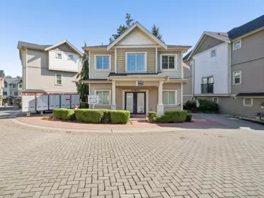 Family Room Photo of 76 19097 64 Avenue, Surrey, BC