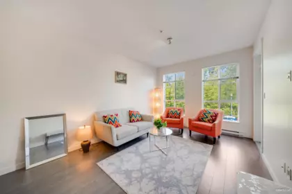 Breakfast Nook Photo of 212 15138 34th Avenue, Surrey, BC