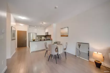 Kitchen Island Photo of 212 15138 34th Avenue, Surrey, BC