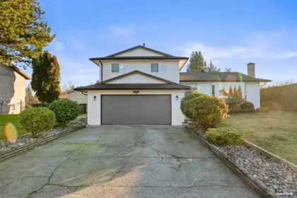 15796 95a Avenue, Surrey, BC, Surrey — Single Family Residence for sale