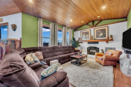 Breakfast Nook Photo of 2223 232 Street, Langley, BC