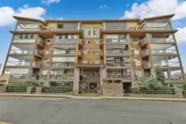 A303 20716 Willoughby Town Centre Drive, Langley, BC
