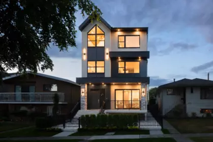 1 4331 Union Street, Burnaby, BC, Burnaby — Half Duplex for sale