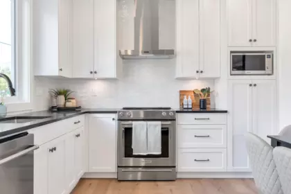 Kitchen Photo of 1 558 Park Street, Hope, BC