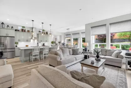 Dining Area Photo of 10468 Robertson Street, Maple Ridge, BC