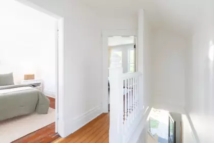 Powder Room Photo of 618 Union Street, Vancouver, BC