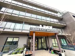 105 2268 E Broadway, Vancouver, BC