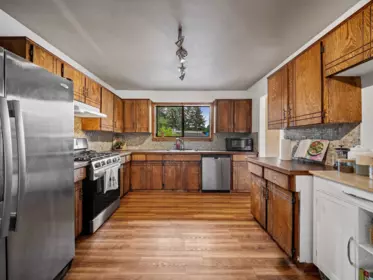Breakfast Nook Photo of 1120 Wallace Court, Coquitlam, BC