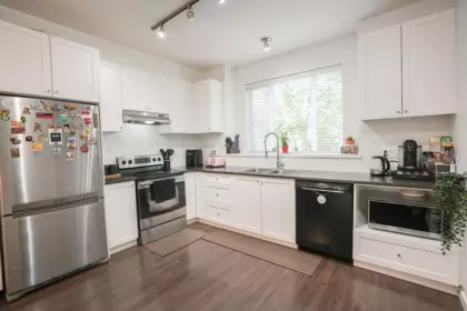 Breakfast Nook Photo of 20 14955 60 Avenue, Surrey, BC