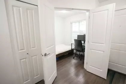Laundry Room Photo of 20 14955 60 Avenue, Surrey, BC