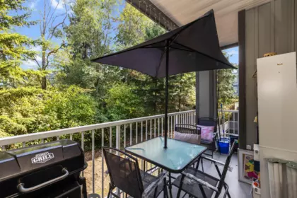 Guest Bathroom Photo of 202 13277 108 Avenue, Surrey, BC