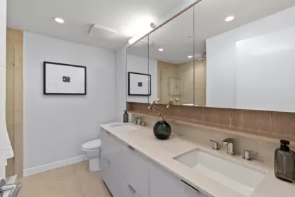 Guest Bathroom Photo of TH3 108 E 8th Street, North Vancouver, BC